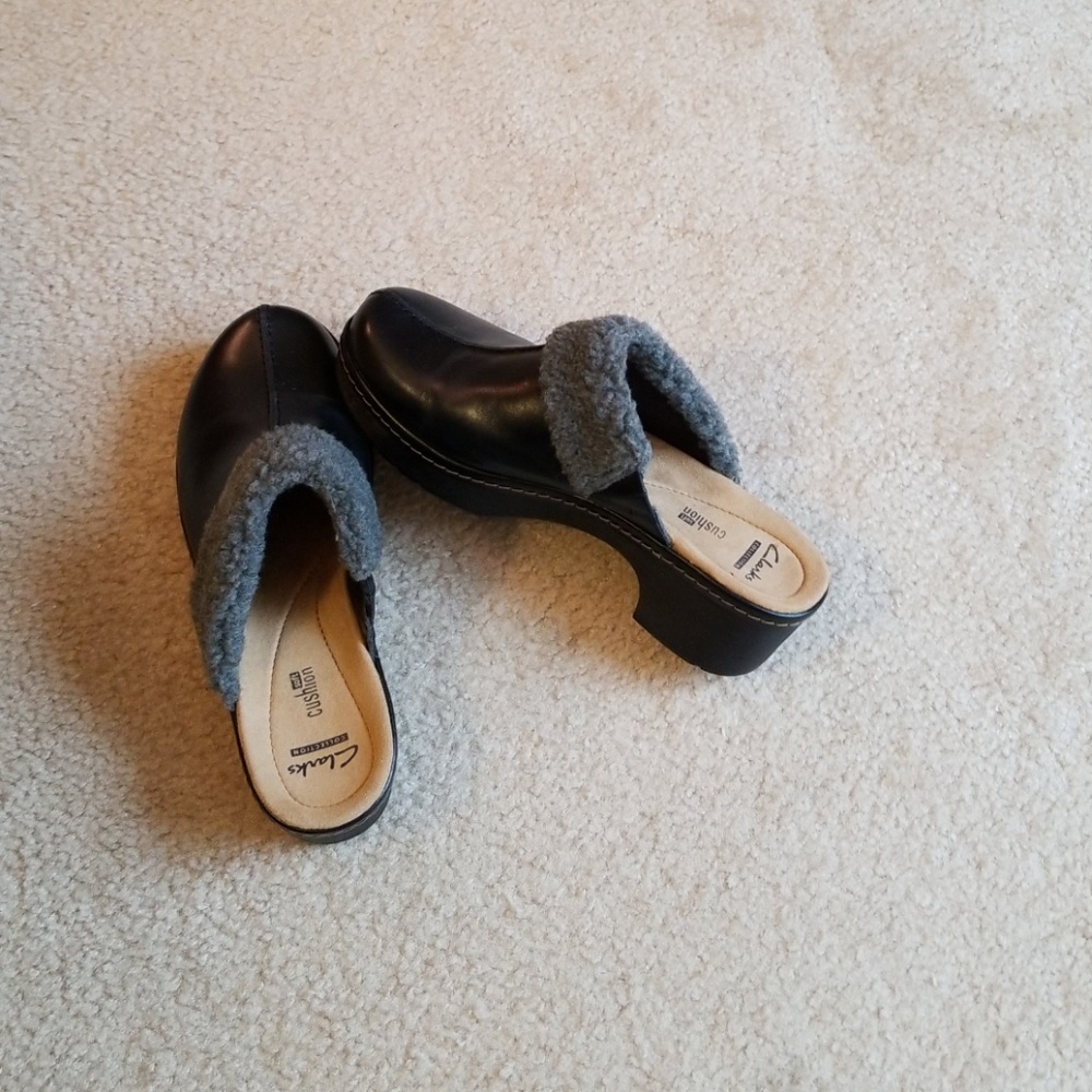 Clark shoe clogs